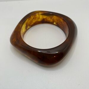 Vintage MCM Amber Tortoise Shell Geometric Lucite Bangle Bracelet 2-3/4" Inside